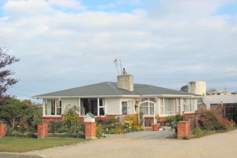 Photo of property in 8 Charles Street, Weston, Oamaru, 9401
