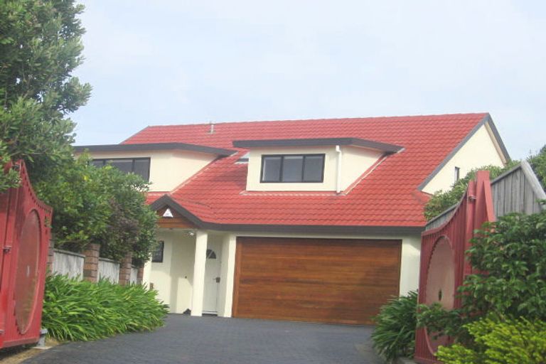 Photo of property in 4 Lemonwood Grove, Maungaraki, Lower Hutt, 5010