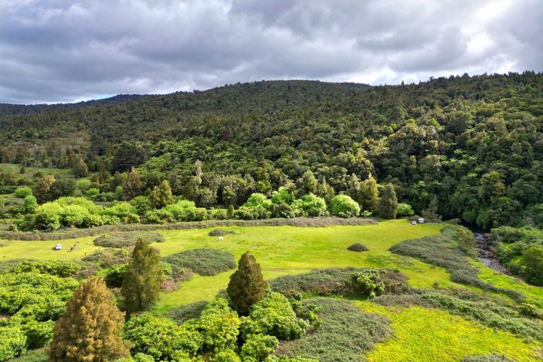Photo of property in 1216 Wekaweka Road, Waimamaku, Kaikohe, 0473