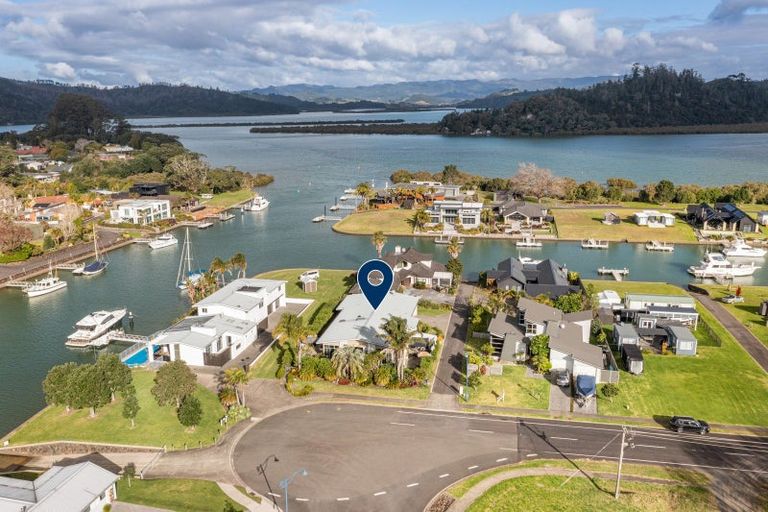 Photo of property in 143a South Highway West, Whitianga, 3510
