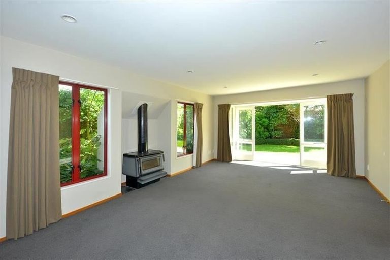 Photo of property in 99 Weston Road, St Albans, Christchurch, 8052