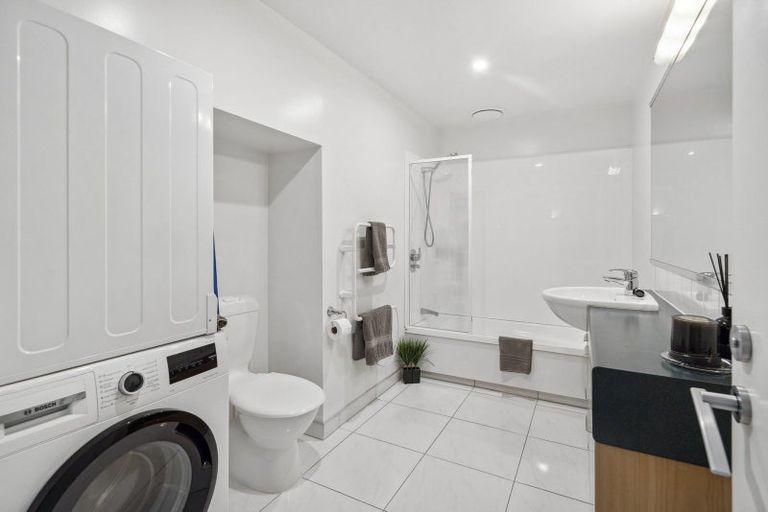 Photo of property in Hume House, 152ub The Terrace, Wellington Central, Wellington, 6011