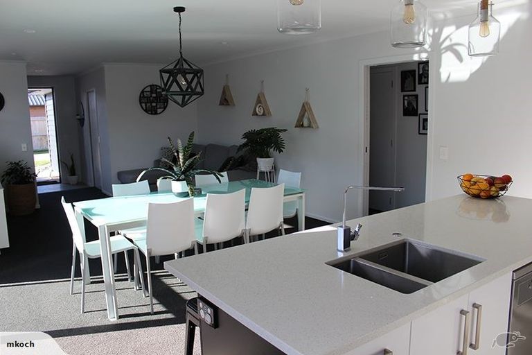 Photo of property in 11 Fuller Street, Papamoa Beach, Papamoa, 3118