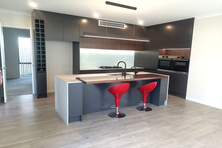 Photo of property in 58 Mettam Drive, Swanson, Auckland, 0614