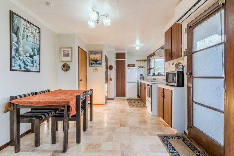 Photo of property in 96 Queens Drive, Saint Kilda, Dunedin, 9012