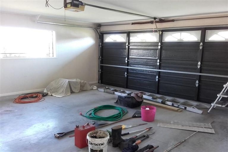 Photo of property in 117 Lakeside Drive, Orewa, 0931