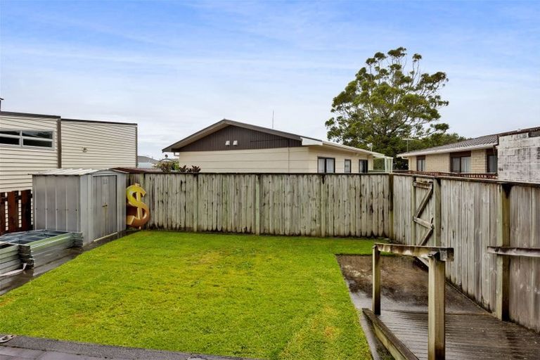Photo of property in 19a Karamu Street, Strandon, New Plymouth, 4312