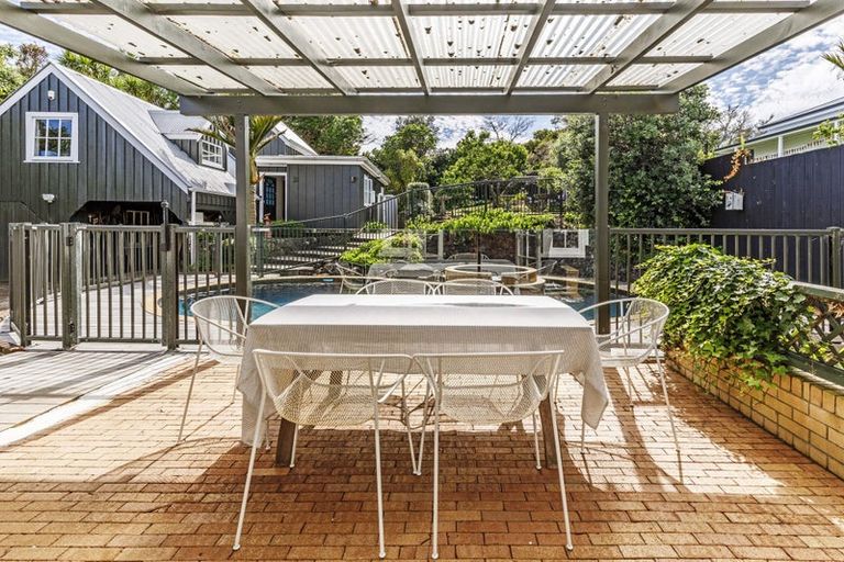 Photo of property in 64 Church Street, Devonport, Auckland, 0624