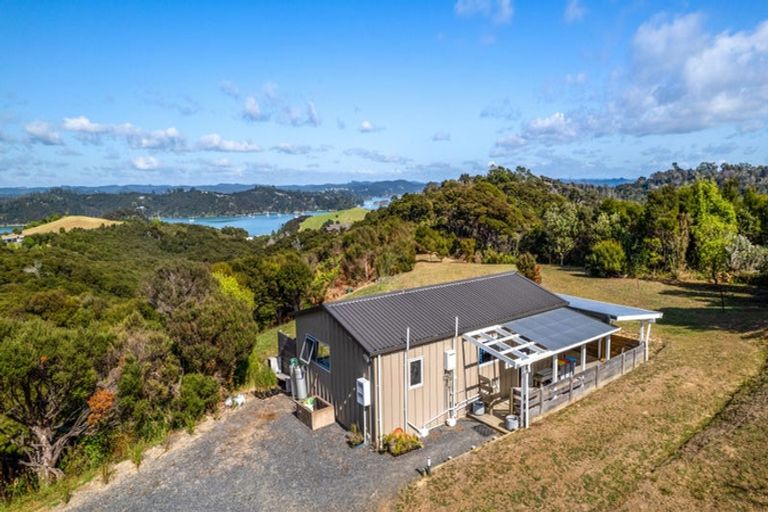 Photo of property in 71 Te Akau Drive, Russell, 0272