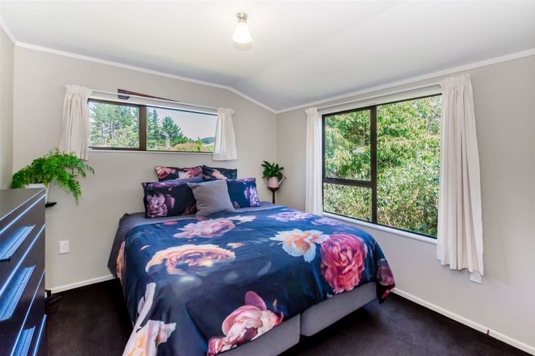 Photo of property in 12 Hookway Grove, Paraparaumu, 5032