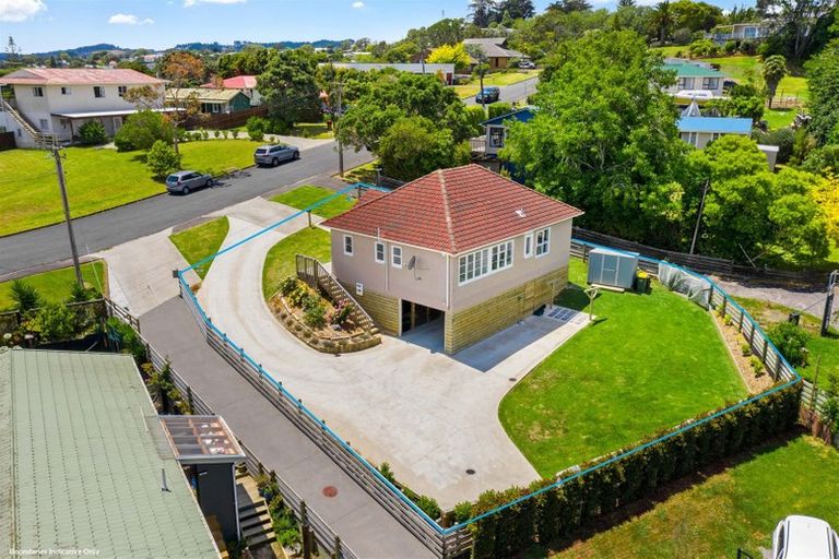 Photo of property in 8b St James Avenue, Helensville, 0800