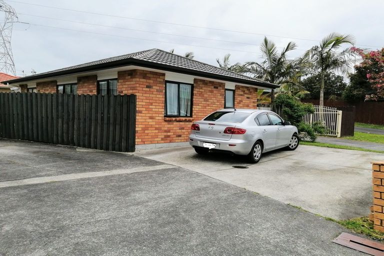 Photo of property in 39 Waller Avenue, Bucklands Beach, Auckland, 2012