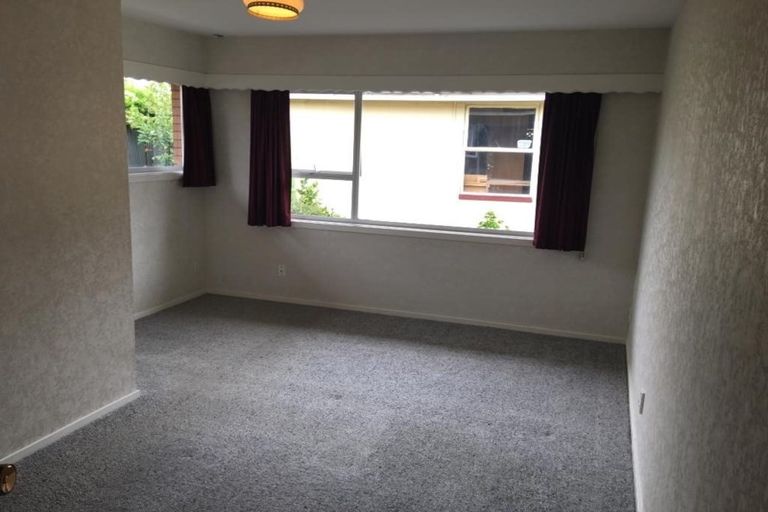 Photo of property in 144 Warren Crescent, Hillmorton, Christchurch, 8025