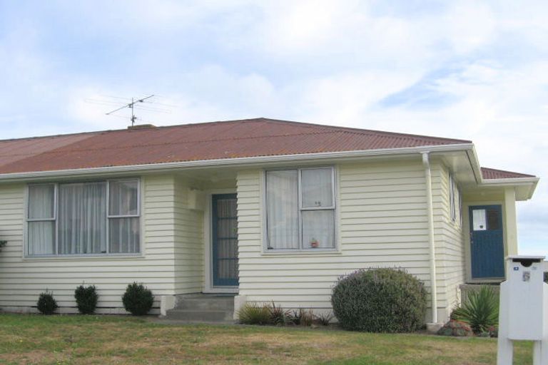 Photo of property in 6 Taiaroa Street, Strathmore Park, Wellington, 6022