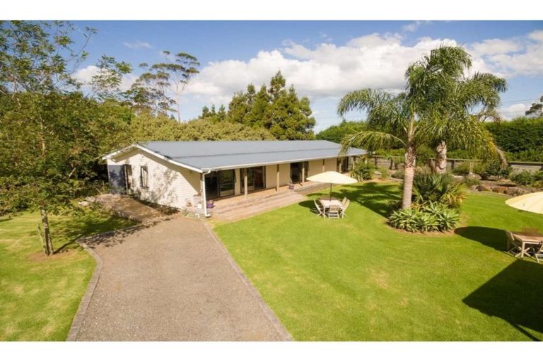 Photo of property in 2 Cochrane Drive, Kerikeri, 0230