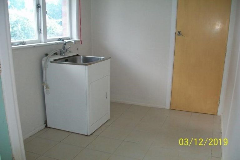 Photo of property in 2/20 Copley Street, New Lynn, Auckland, 0600