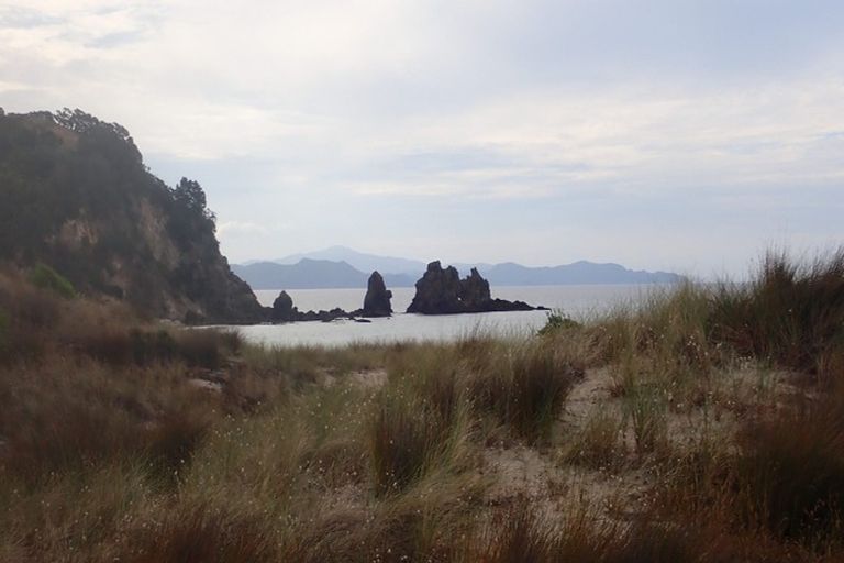 Photo of property in 8 White Rocks Rise, Kuaotunu, Whitianga, 3592