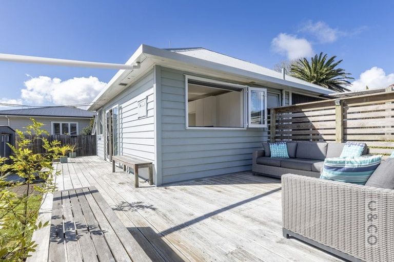 Photo of property in 23 Kaipara Portage Road, Riverhead, 0820