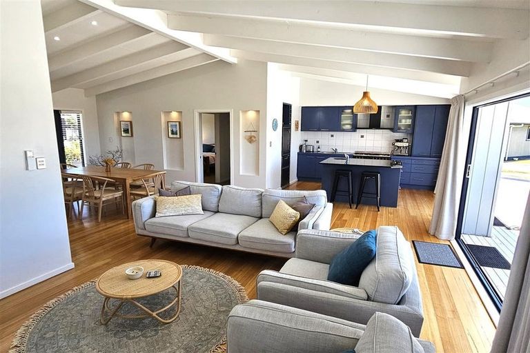 Photo of property in 133 Harbour Drive, Matarangi, Whitianga, 3592