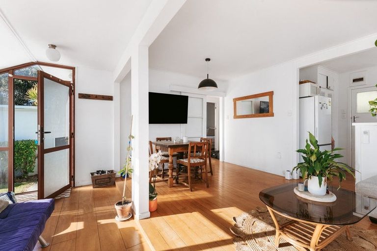 Photo of property in 1120b Papamoa Beach Road, Papamoa Beach, Papamoa, 3118