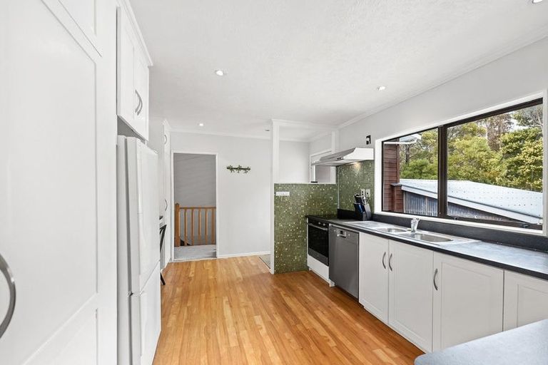 Photo of property in 70 Kaitoke Loop, Kaitoke, Upper Hutt, 5018