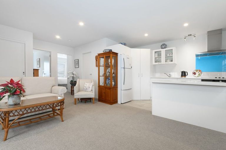 Photo of property in 11 Kamahi Crescent, Papamoa Beach, Papamoa, 3118