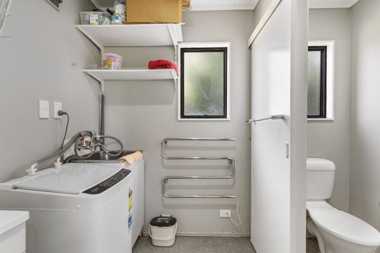 Photo of property in 17 Oakmont Place, Wattle Downs, Auckland, 2103