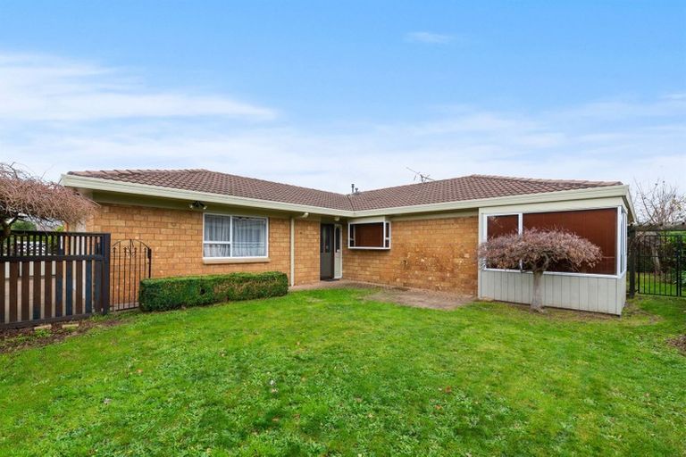 Photo of property in 20 Robertson Street, Glenholme, Rotorua, 3010