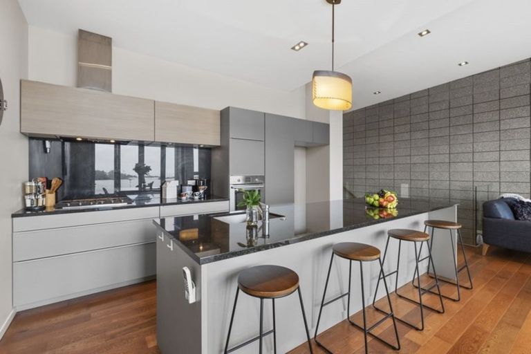 Photo of property in Wilk Heights, 2/8 Wilk Lane, Browns Bay, Auckland, 0630