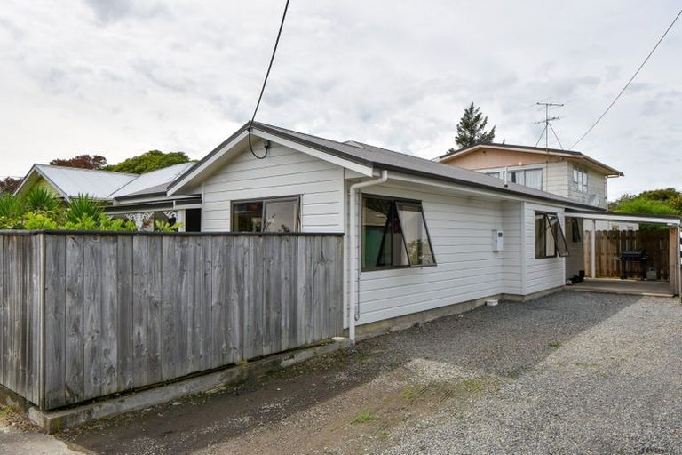 Photo of property in 194 High Street North, Carterton, 5713