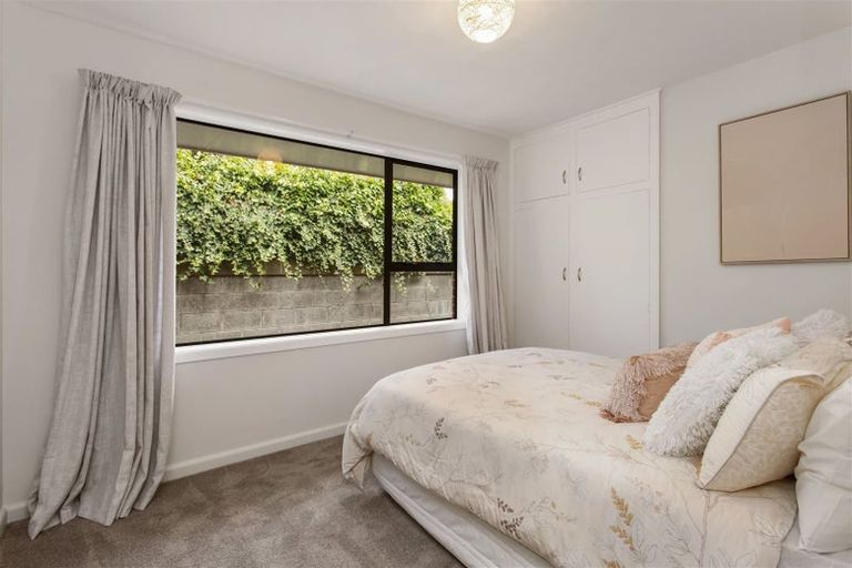 Photo of property in 1/12 Gleneagles Terrace, Ilam, Christchurch, 8053