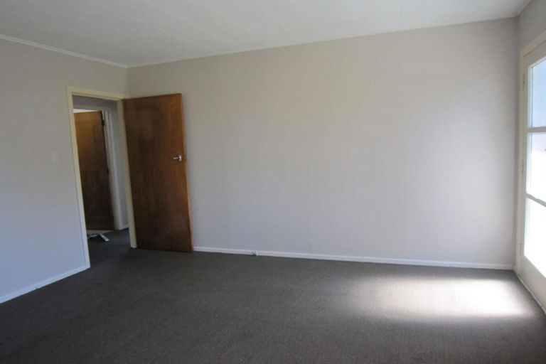 Photo of property in 2/264a Fergusson Drive, Heretaunga, Upper Hutt, 5018