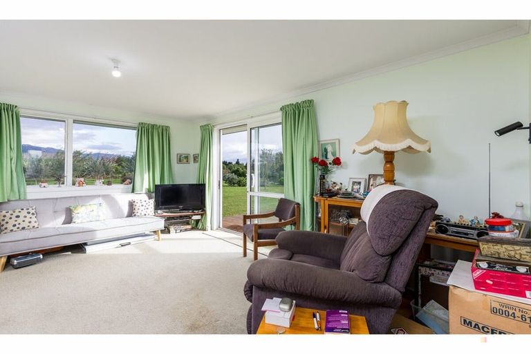 Photo of property in 17 Bakers Road, Waimate, 7978