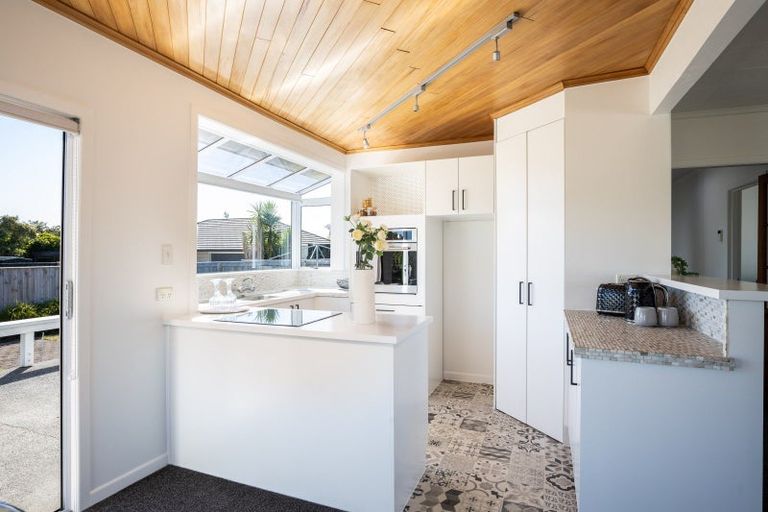 Photo of property in 251 Huatoki Street, Upper Vogeltown, New Plymouth, 4310