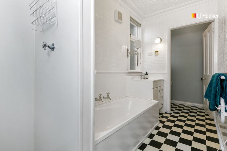 Photo of property in 4 Belleknowes Terrace, Belleknowes, Dunedin, 9011