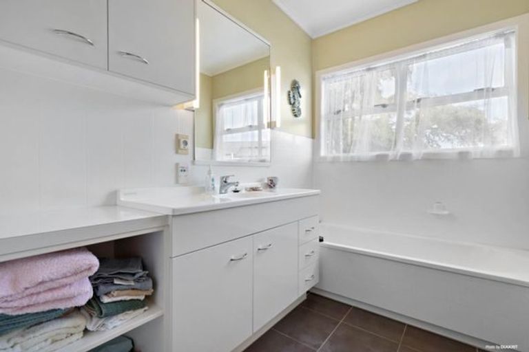 Photo of property in 5a Routly Avenue, Pukekohe, 2120