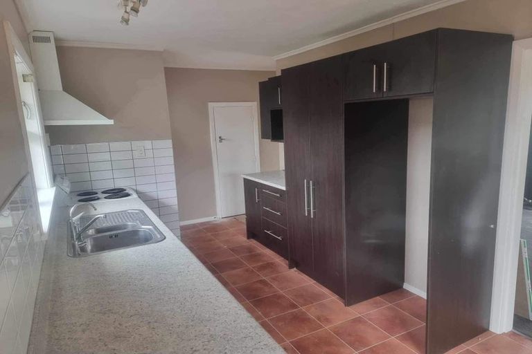 Photo of property in 24 Routley Crescent, Elderslea, Upper Hutt, 5018