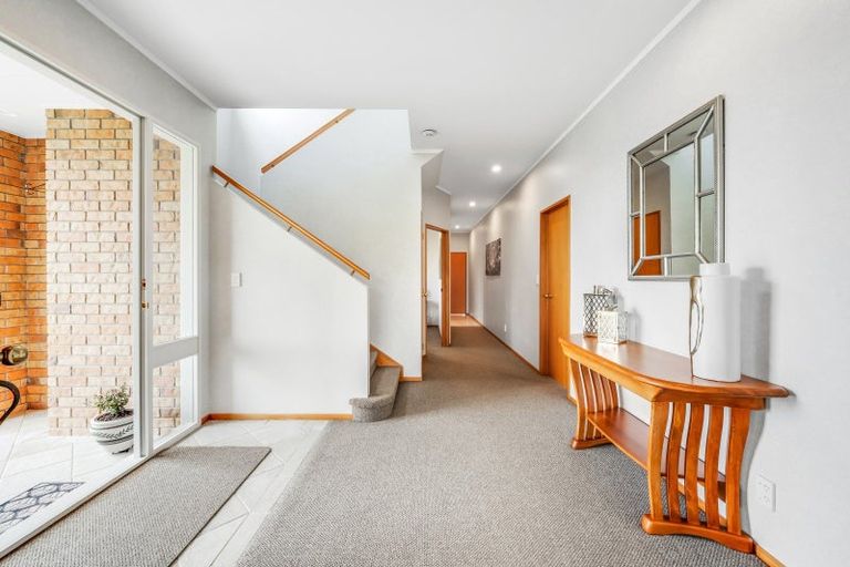 Photo of property in 30 Clifton Road, Whitford, Howick, 2571