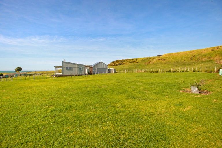 Photo of property in 934 Mahia East Coast Road, Mahia, 4198