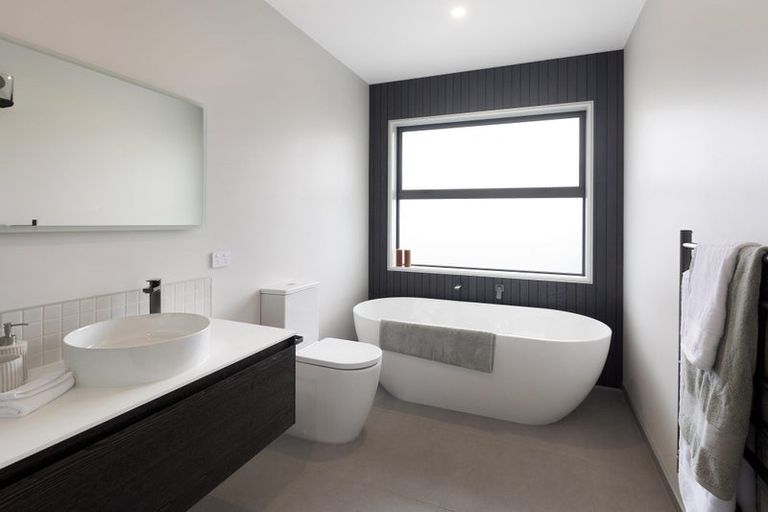 Photo of property in 7 Oakbridge Boulevard, Marshland, Christchurch, 8051