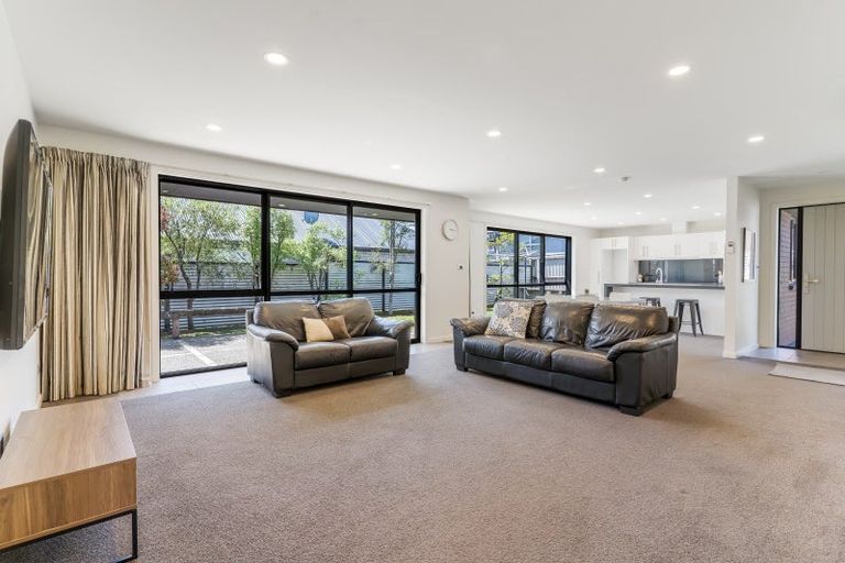 Photo of property in 32 Welsh Road, Winton, 9720