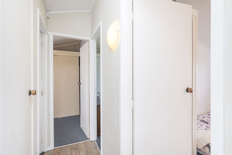 Photo of property in 30 Tiller Close, Kelvin Grove, Palmerston North, 4414