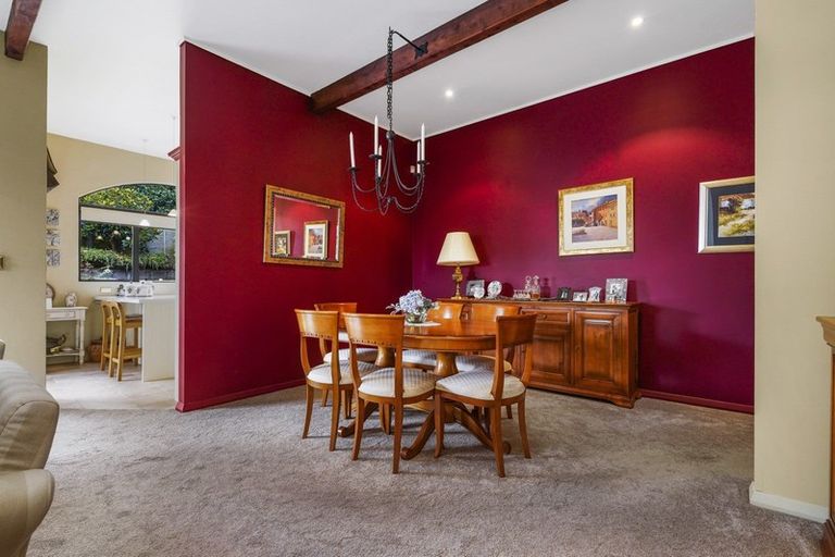 Photo of property in 28 Waipuna Place, Rototuna, Hamilton, 3210