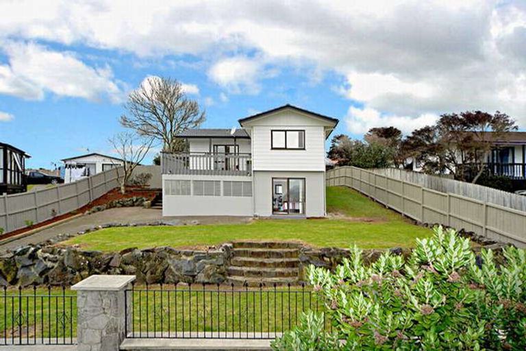 Photo of property in 80 Finlayson Avenue, Clendon Park, Auckland, 2103