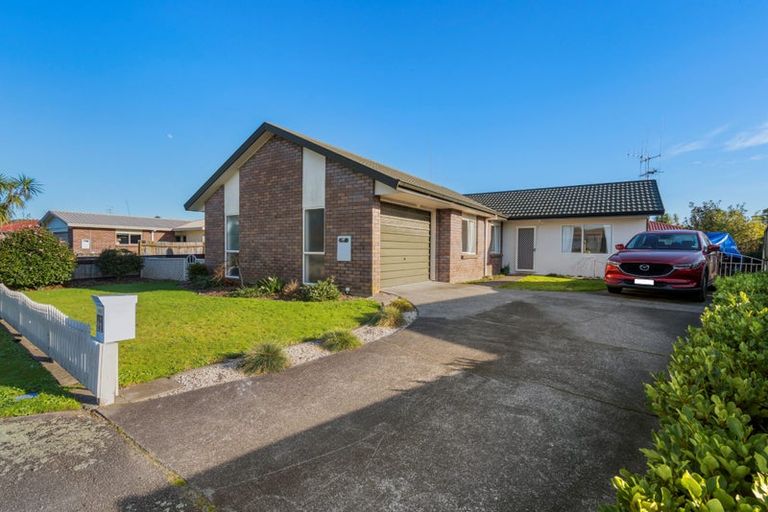 Photo of property in 21 Crisp Drive, Papamoa Beach, Papamoa, 3118