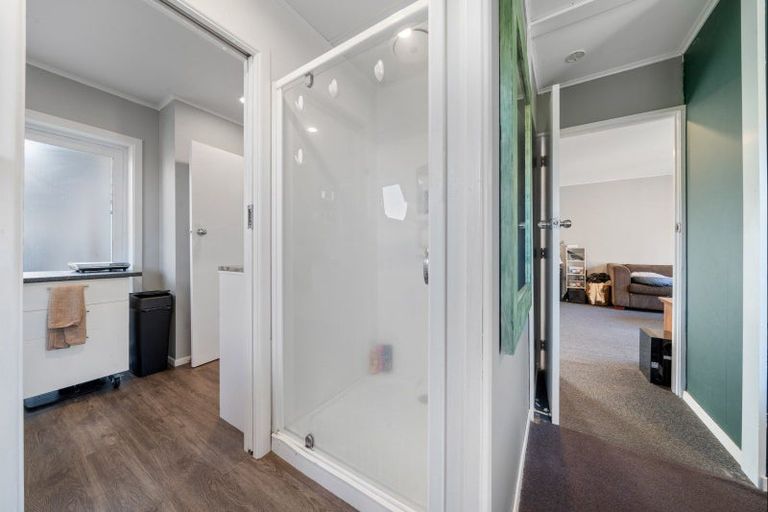 Photo of property in 33e Sanders Avenue, Westown, New Plymouth, 4310