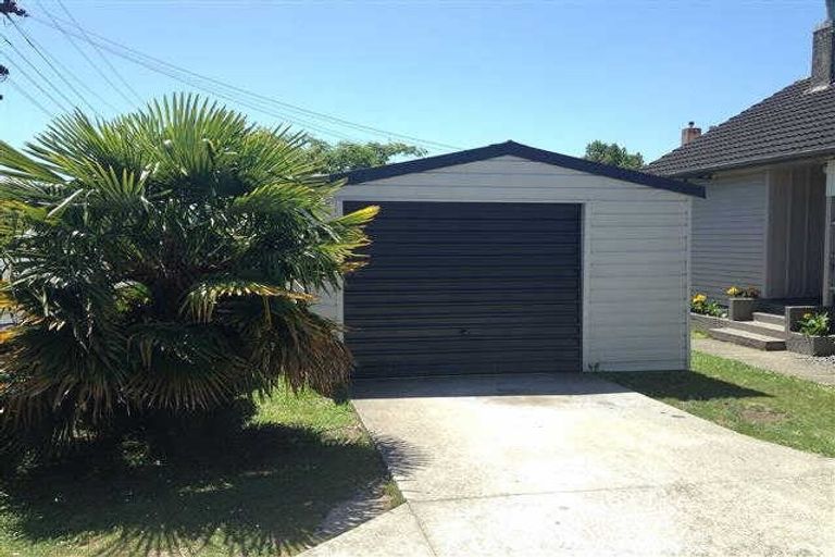 Photo of property in 1068 Heaphy Terrace, Fairfield, Hamilton, 3214