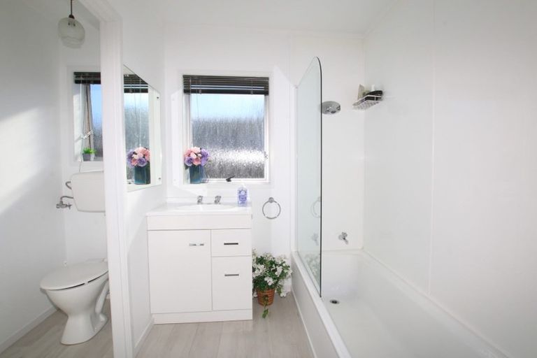 Photo of property in 3/65 Glendale Road, Glen Eden, Auckland, 0602