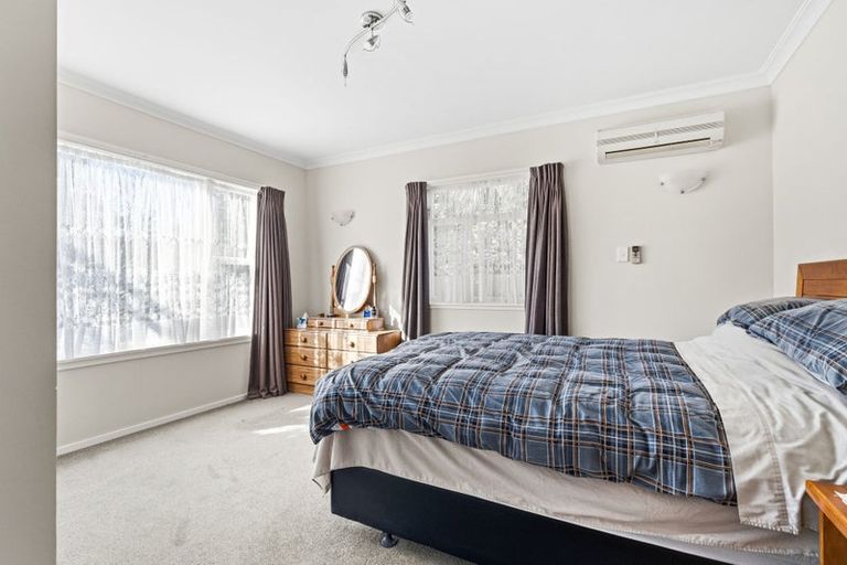 Photo of property in 15a Kawiu Road, Levin, 5510
