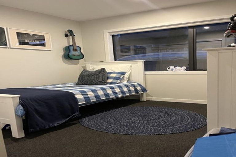 Photo of property in 35 Nobilo Road, Kumeu, 0810